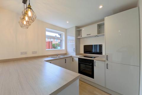 3 bedroom terraced house for sale, Littlelands, Bingley, West Yorkshire, BD16