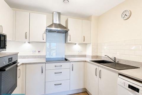 2 bedroom retirement property for sale, Kingfisher court, Taunton
