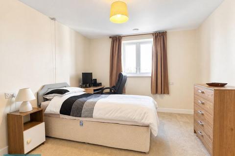 2 bedroom retirement property for sale, Kingfisher court, Taunton