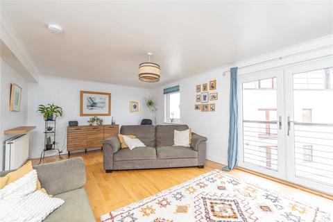 3 bedroom flat for sale, McDonald Road, Edinburgh EH7