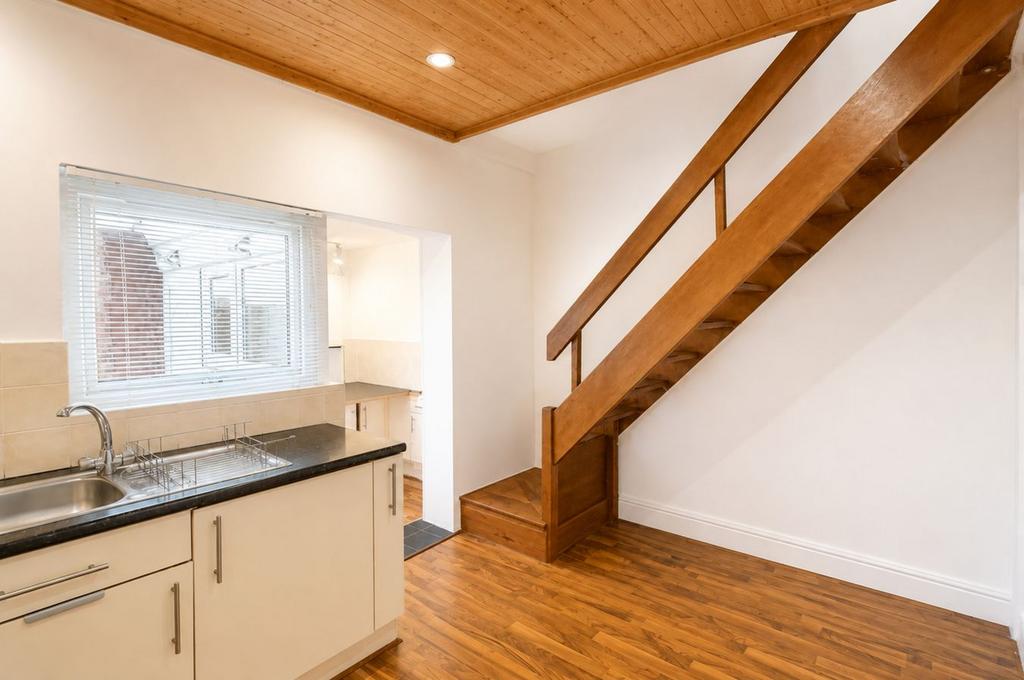 House in Trafford, Greater Manchester - More
