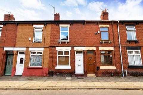 2 bedroom terraced house to rent, Oak Grove, Urmston, Manchester, M41