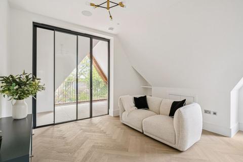 undefined, Pitshanger Lane, London, W5