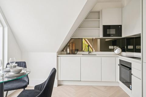 undefined, Pitshanger Lane, London, W5