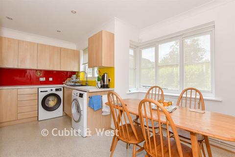 2 bedroom link detached house for sale, Imperial Court, Bognor Regis PO21