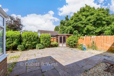 2 bedroom link detached house for sale, Imperial Court, Bognor Regis PO21