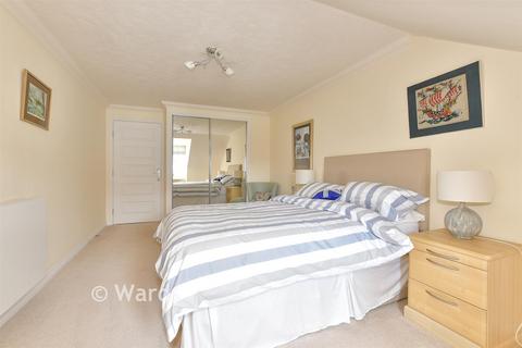 2 bedroom apartment for sale, Roper Road, Canterbury, Kent