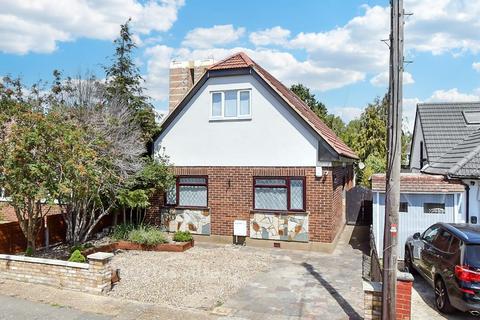 Coleridge Road, Romford RM3