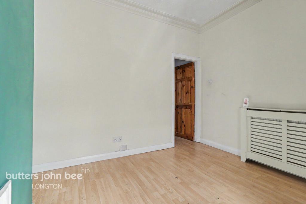 House in Stoke-on-Trent, Blurton - View 3