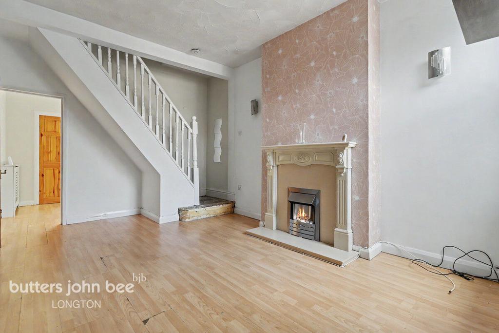 House in Stoke-on-Trent, Blurton - View 5
