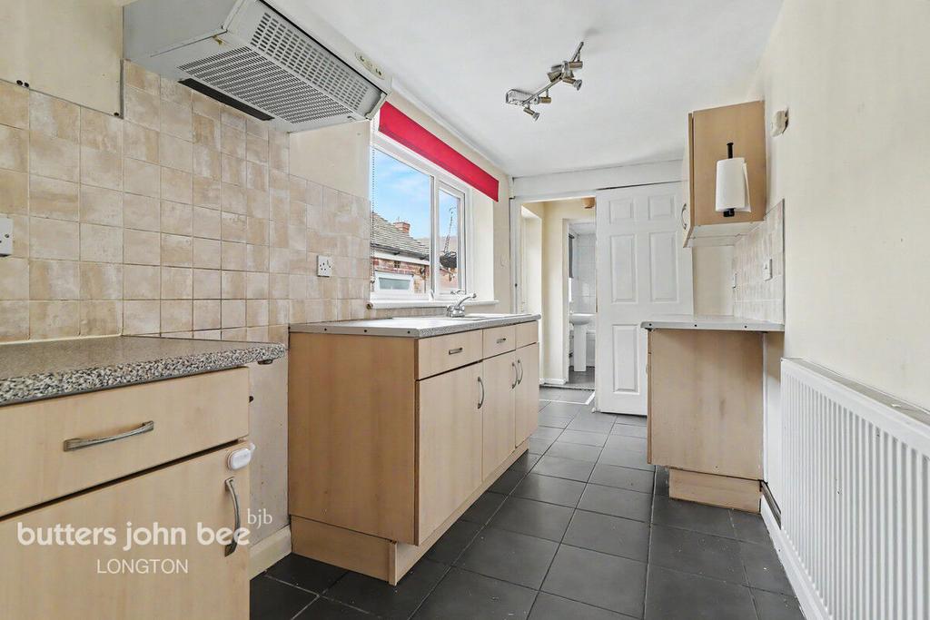 House in Stoke-on-Trent, Blurton - More