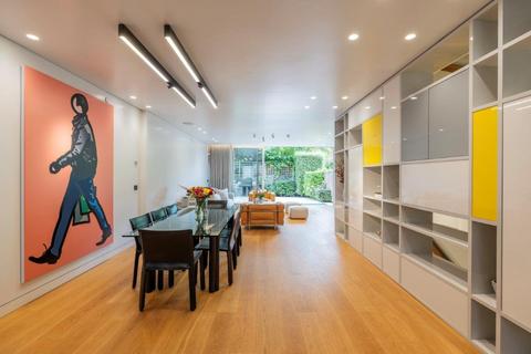 4 bedroom terraced house for sale, Hall Gate, London