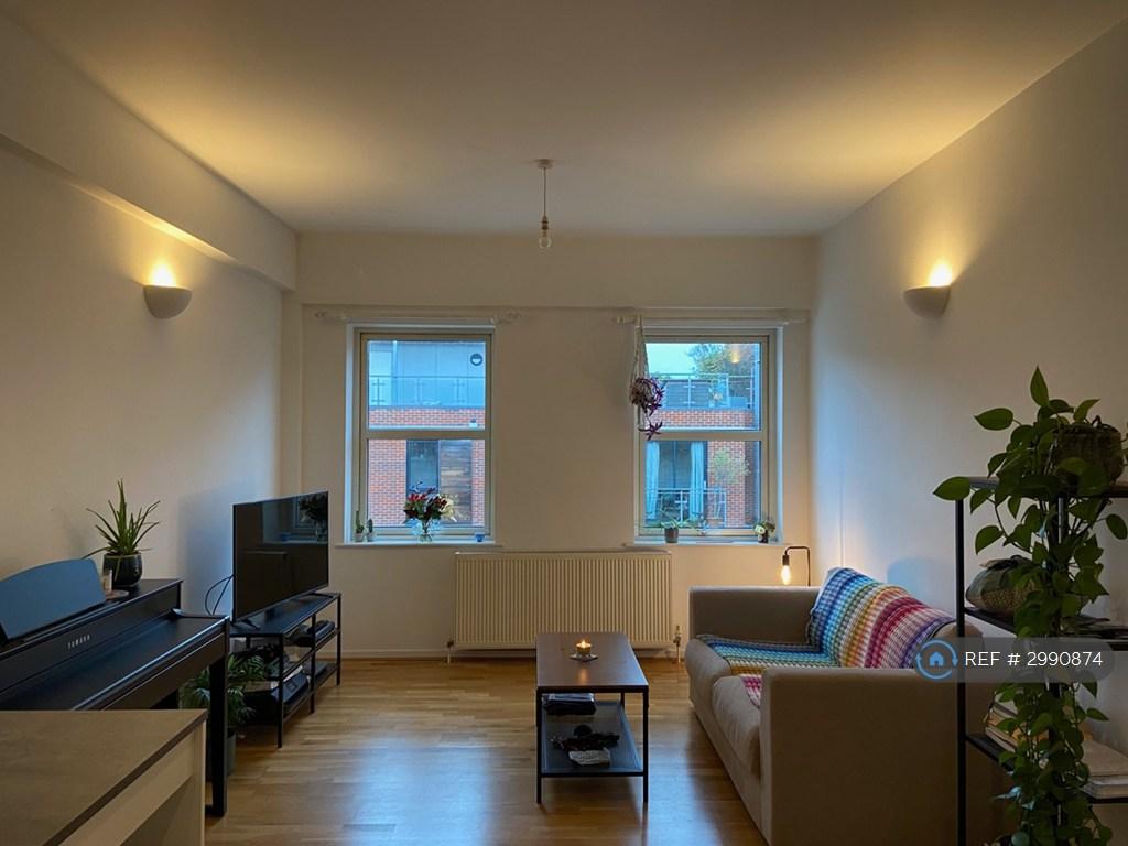 Apartment in London, Spitalfields, Whitechapel - View 2