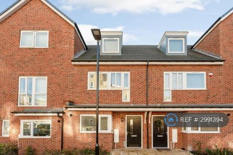 undefined, Hunting Place, Hounslow, TW5