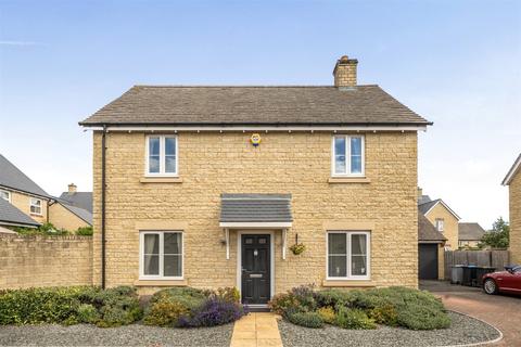 3 bedroom detached house for sale, Carmello Close, Carterton