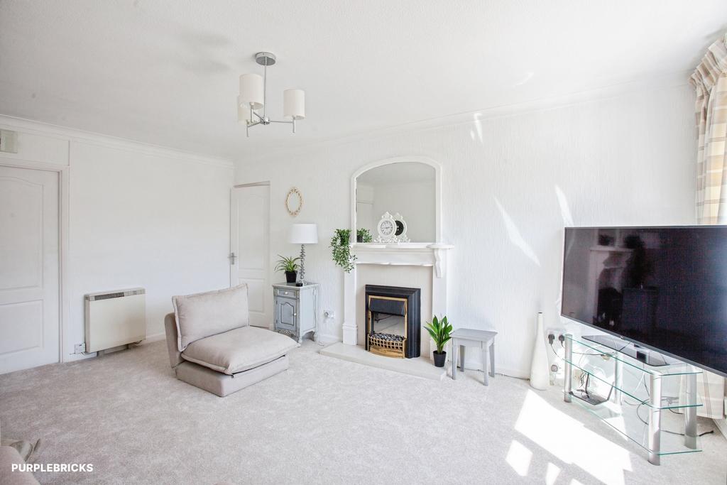 Apartment in Sheffield, South Yorkshire - More
