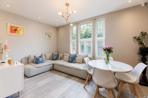 West Hill, London, SW18