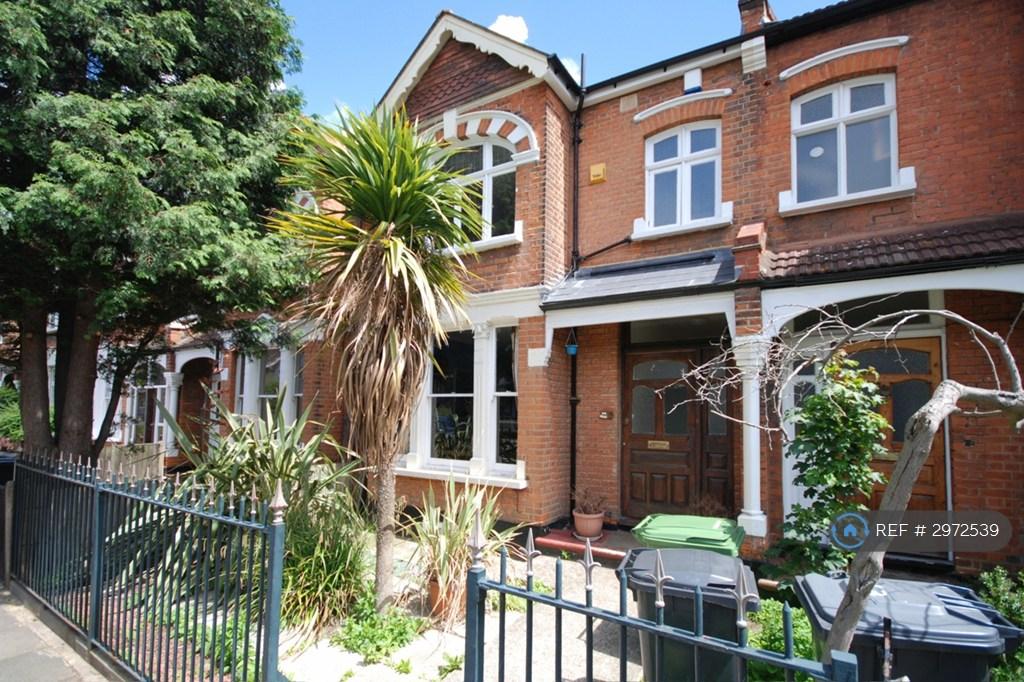 Apartment in London - More
