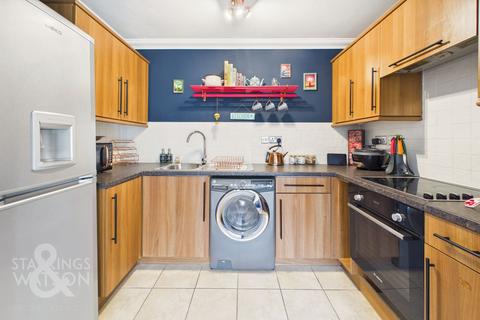 2 bedroom apartment for sale, Great Eastern Court, Lower Clarence Road, Norwich