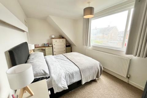 3 bedroom semi-detached house to rent, Linford Close, Wigston, LE18