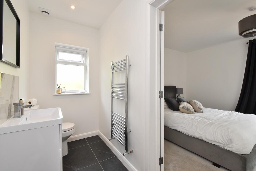 En suite bedroom, en suite