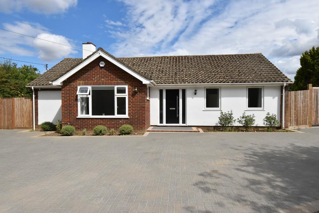 Bungalow exterior, driveway