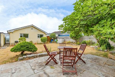 2 bedroom detached bungalow for sale, Dolphin Court Road, Paignton