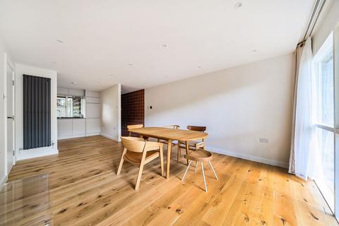 2 bedroom flat for sale, Parkleys, Richmond, TW10