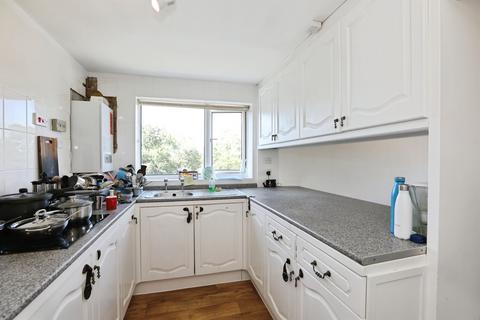 2 bedroom apartment for sale, Paddockhall Road, Haywards Heath