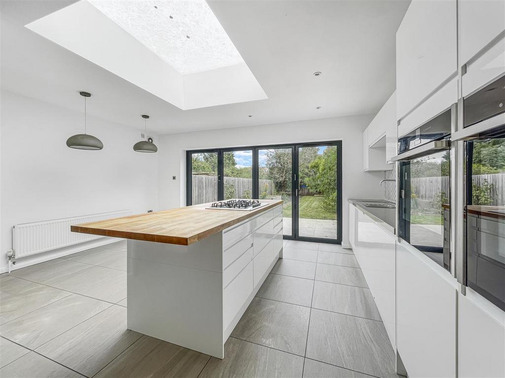 House in Cambridge, Cambridgeshire - View 5