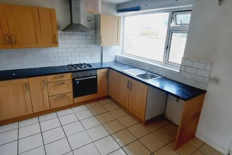 4 bedroom terraced house for sale, Rose Avenue, Gravesend DA12