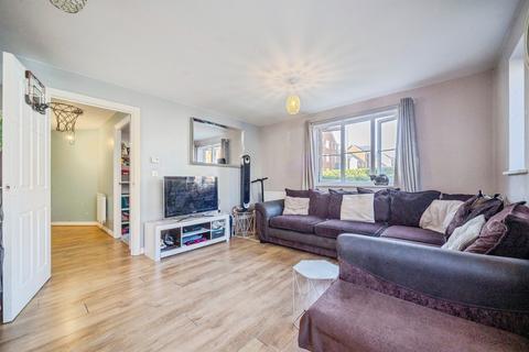 2 bedroom apartment for sale, Alderney Avenue, Bletchley, Milton Keynes