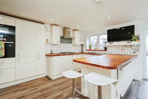 4 bedroom semi-detached house for sale, Villiers Road, Bicester, Oxfordshire, OX26