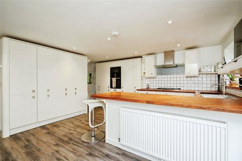 4 bedroom semi-detached house for sale, Villiers Road, Bicester, Oxfordshire, OX26