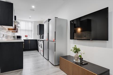 4 bedroom flat share to rent, at Liverpool, Flat A, 354, Scotland Road L5