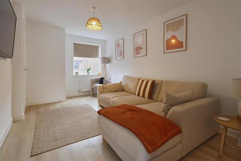 2 bedroom semi-detached house for sale, Burgess Close, Burbage