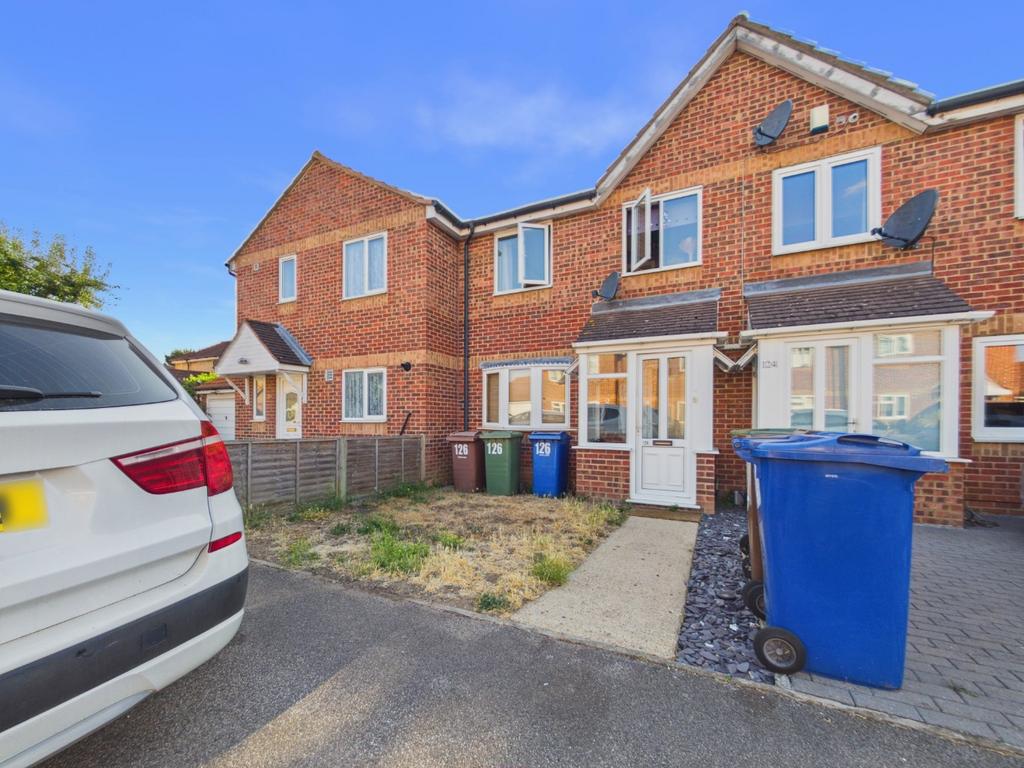 Detached house exterior, driveway
