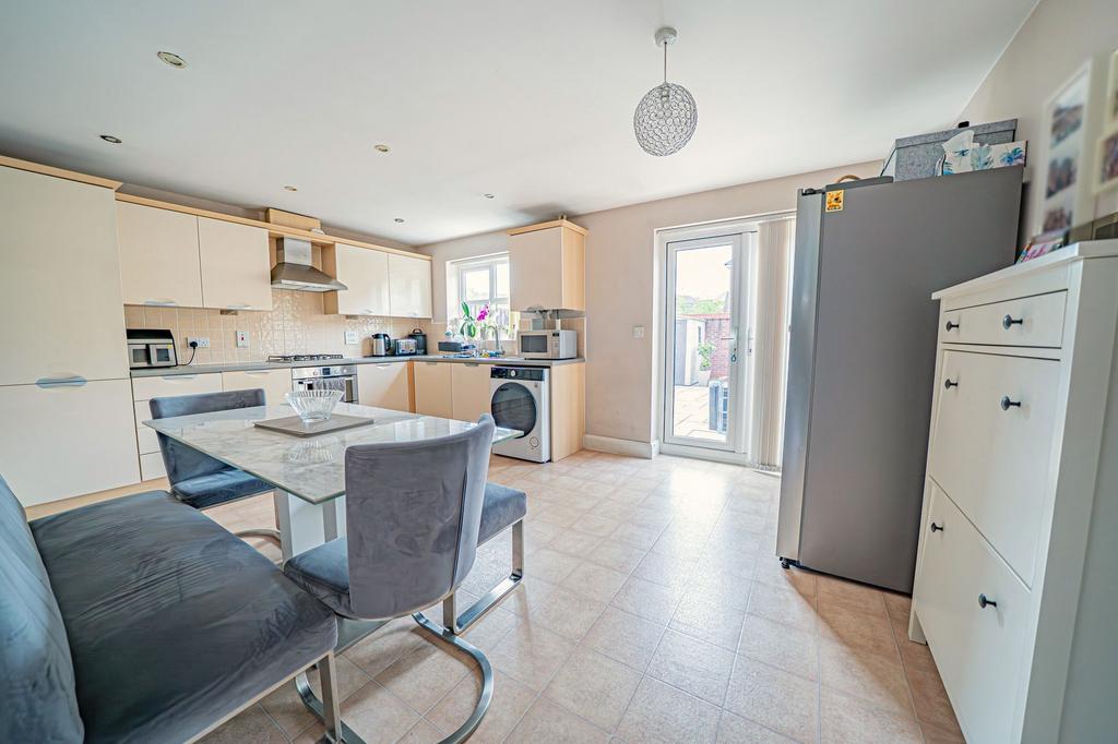 House in Solihull, Elmdon Heath - View 3