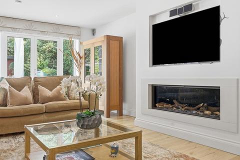undefined, Broadstrood, Loughton, IG10