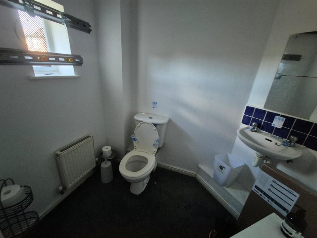 House in Manchester, Fallowfield - View 2