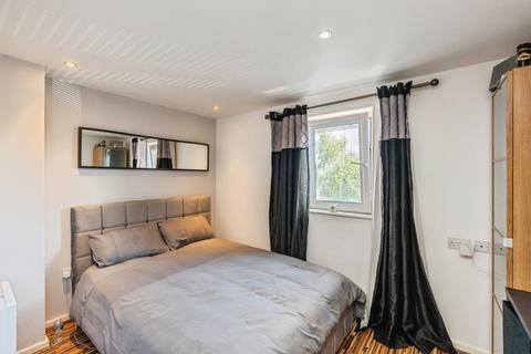 1 bedroom flat for sale, Central Way, Warrington, Cheshire, WA2