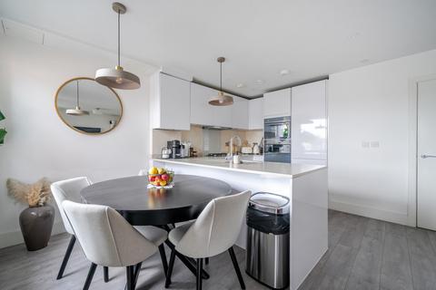 2 bedroom apartment for sale, Masons Hill, Bromley, BR2