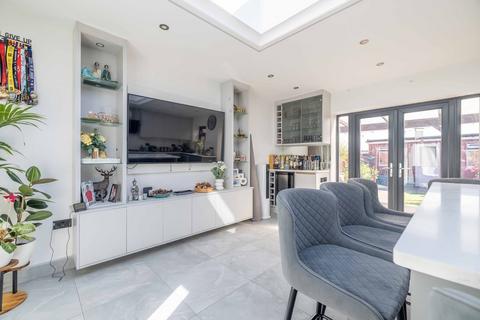 3 bedroom terraced house for sale, Minster Way, Langley SL3