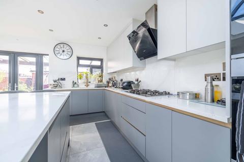 3 bedroom terraced house for sale, Minster Way, Langley SL3