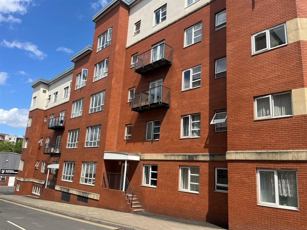 Apartment in Birmingham, Jewellery Quarter - View 2