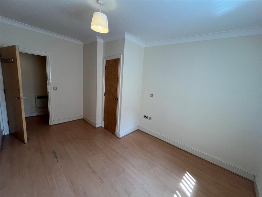Apartment in Birmingham, Jewellery Quarter - View 3