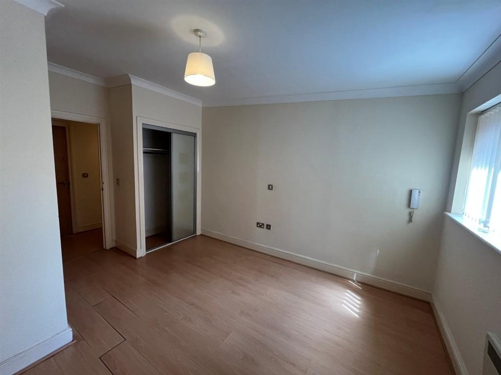 Apartment in Birmingham, Jewellery Quarter - View 4