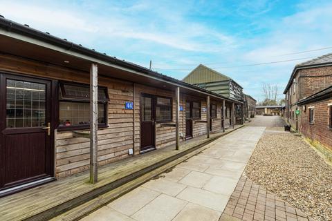Property to rent, Thrales End Ln Harpenden AL5 3NS