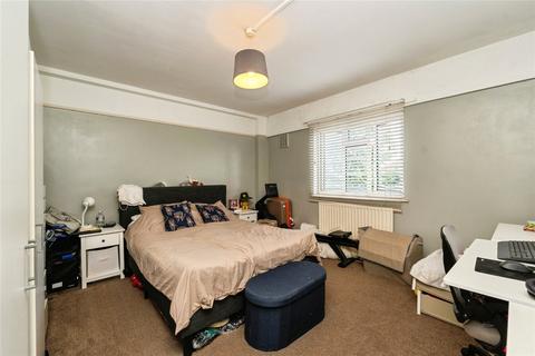 undefined, Kingston Road, Kingston upon Thames, KT1