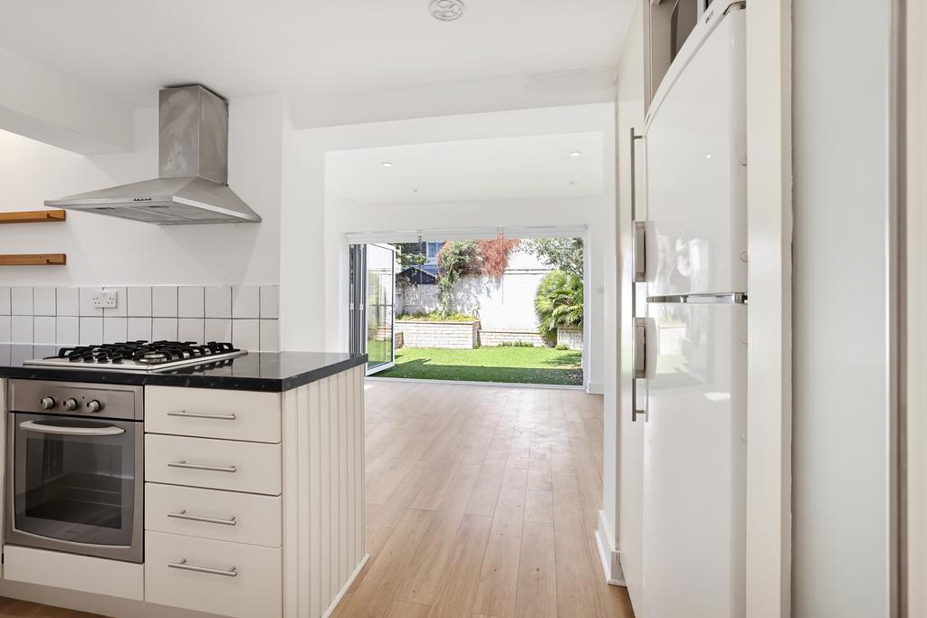 Apartment in London - View 4